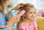 Comment démêler les cheveux fins d’un enfant
